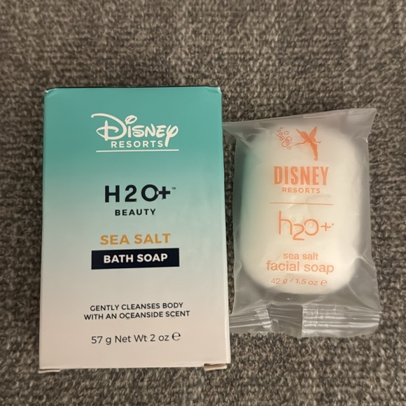 Set of 9 Bath Items - Spa Naturals, Disney, Paris, Greenbrier - Picture 7 of 9